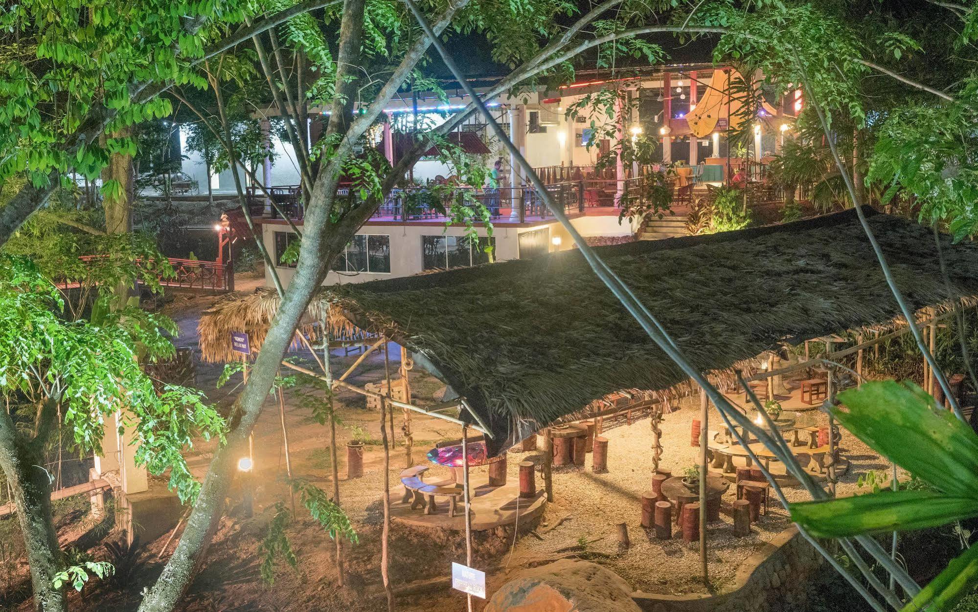Han Rainforest Resort Kuala Tahan Εξωτερικό φωτογραφία